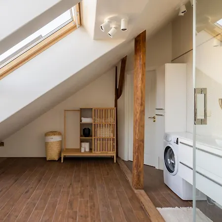 Riverside Flat With A Beautiful View Over *