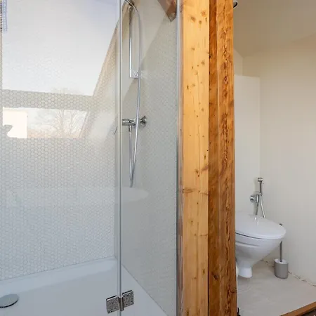 Riverside Flat With A Beautiful View Over Apartman *