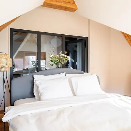 Riverside Flat With A Beautiful View Over Apartman *