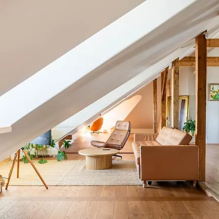 Riverside Flat With A Beautiful View Over Riga