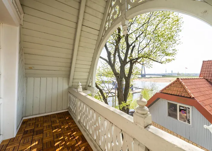 Riverside Flat With A Beautiful View Over * Riga
