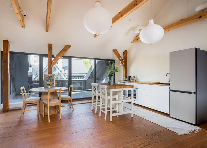 Riverside Flat With A Beautiful View Over *